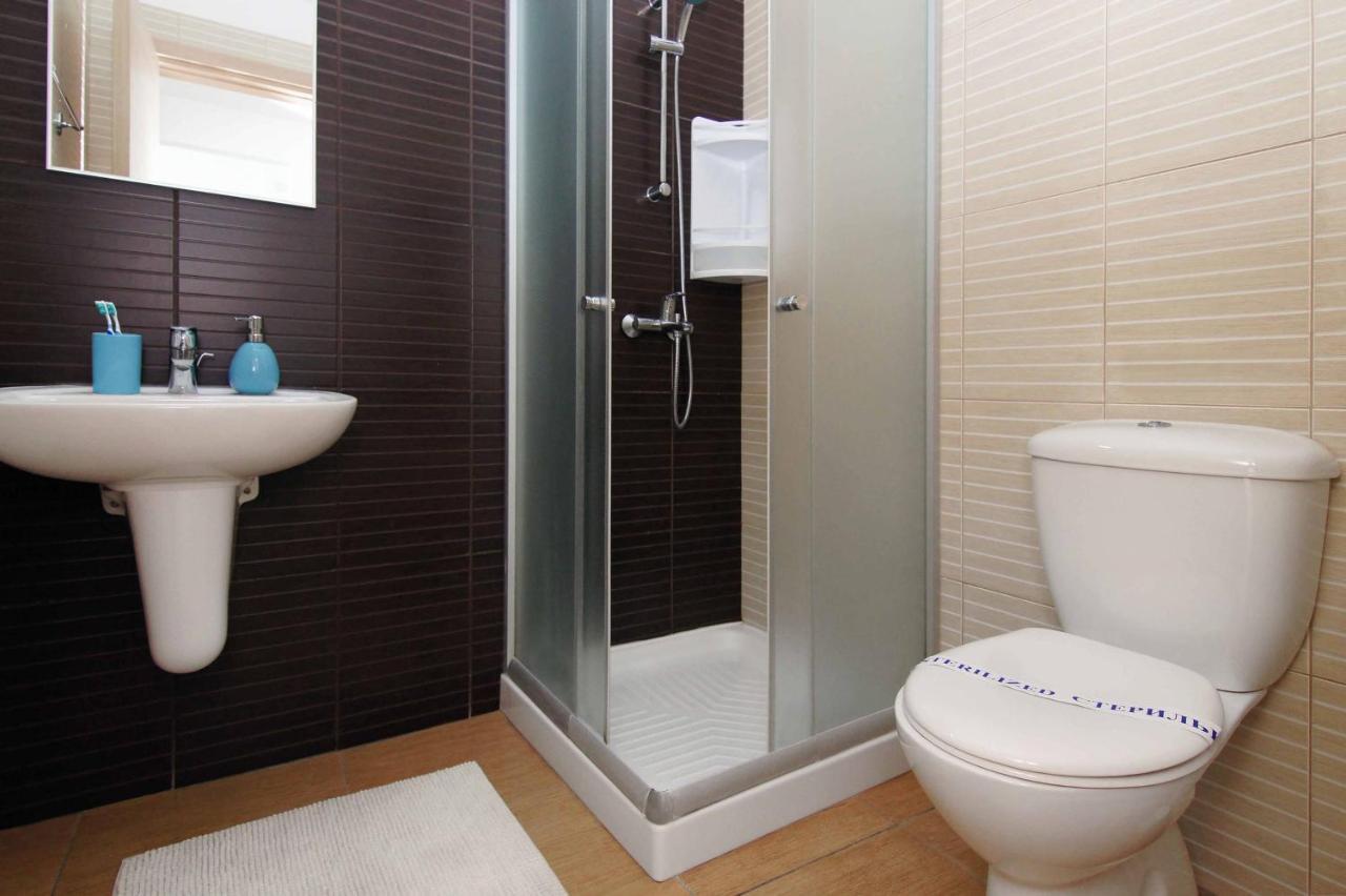 Diana - Coralli Beachfront Apartment Protaras Exterior foto