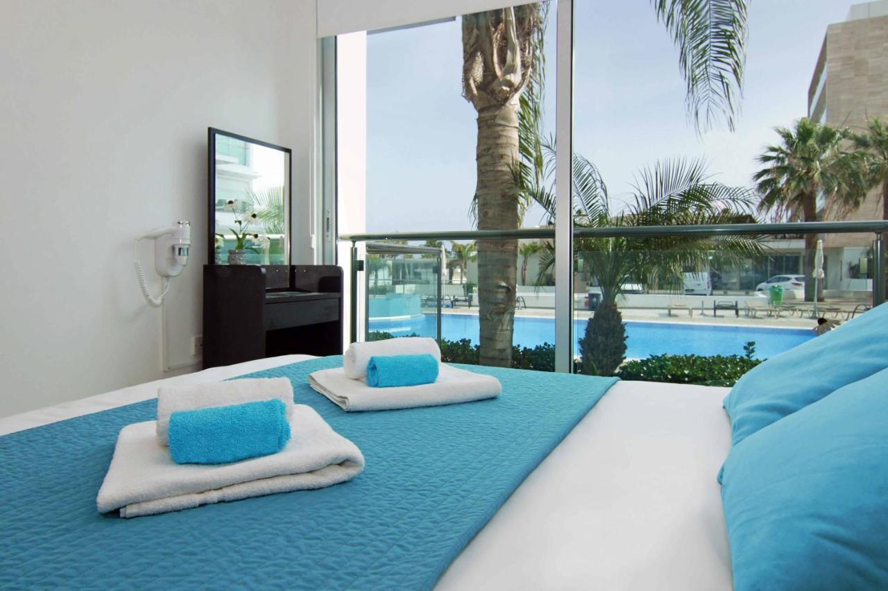 Diana - Coralli Beachfront Apartment Protaras Exterior foto