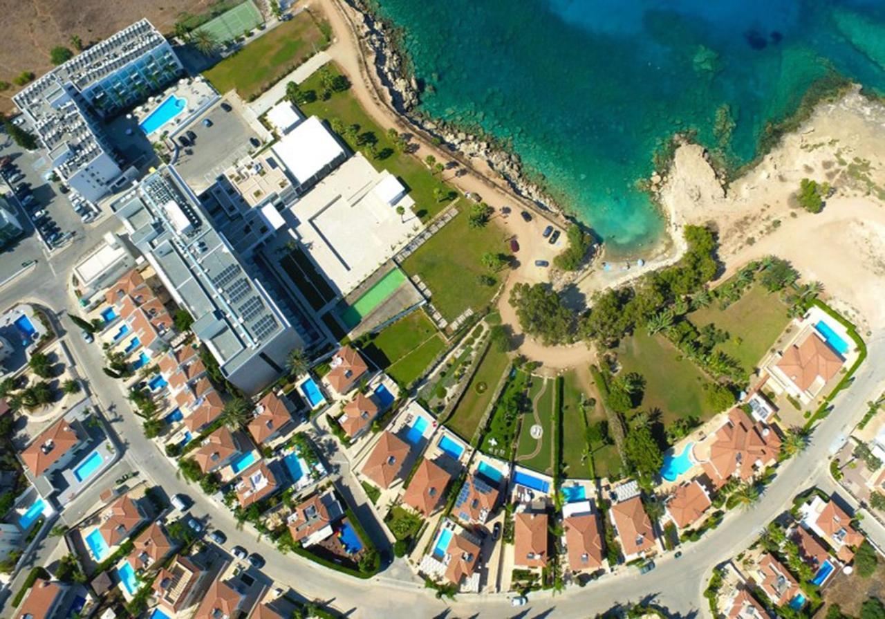 Diana - Coralli Beachfront Apartment Protaras Exterior foto
